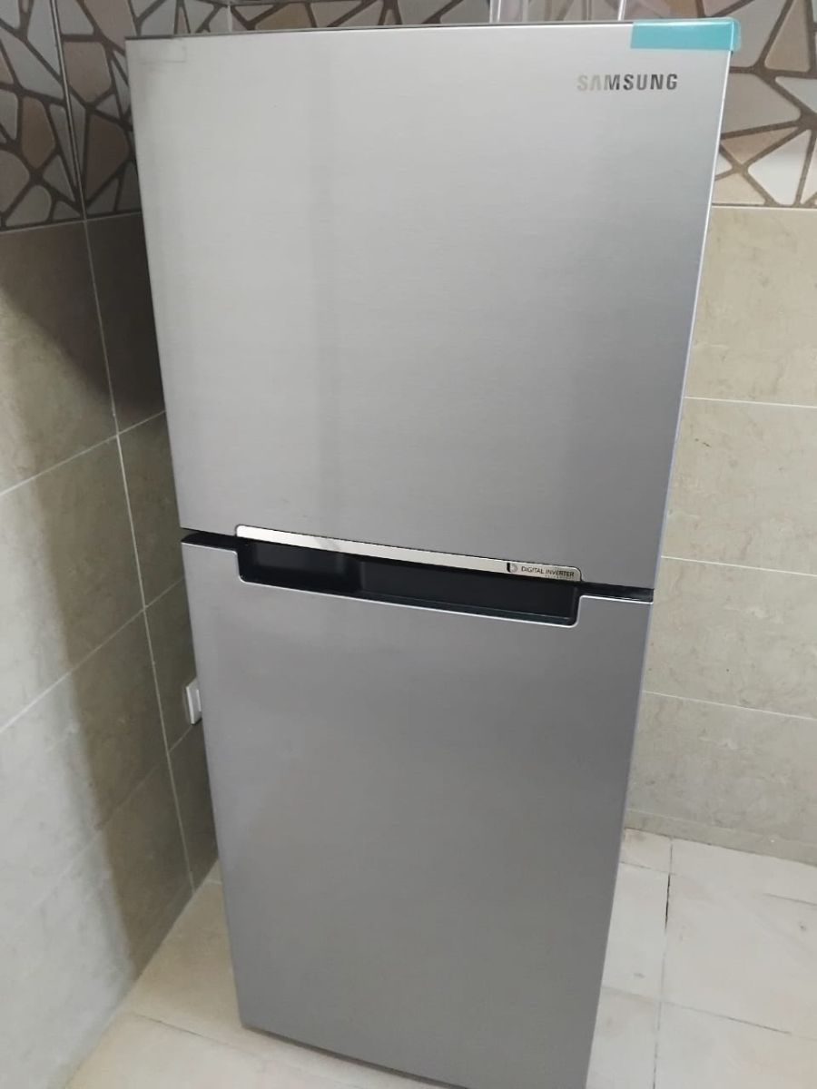 Réfrigérateur Samsung Digital Inverter gris inox, excellent état