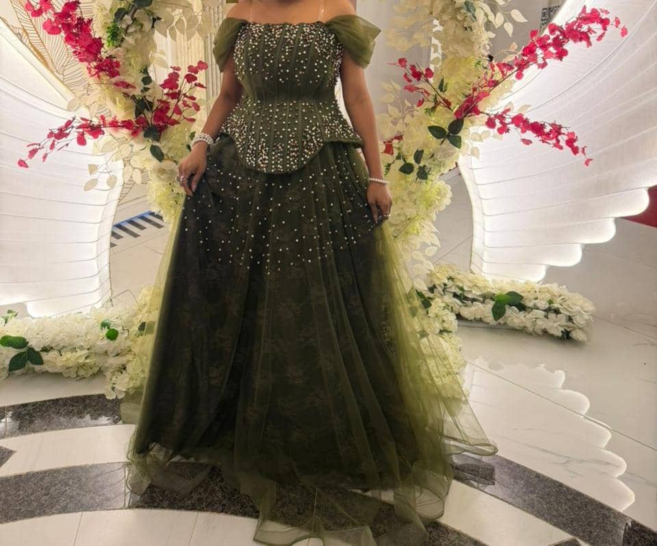 Robe de soirée vert olive – Excellent état