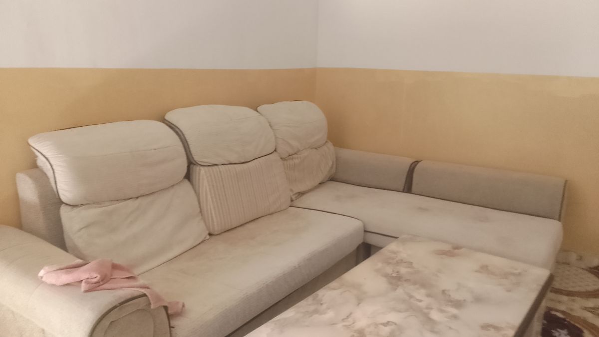 Salon L en bon état