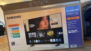 T&eacute;l&eacute;viseur Samsung UHD 4K Tizen s&eacute;rie U7900 (55 pouces) - 2025