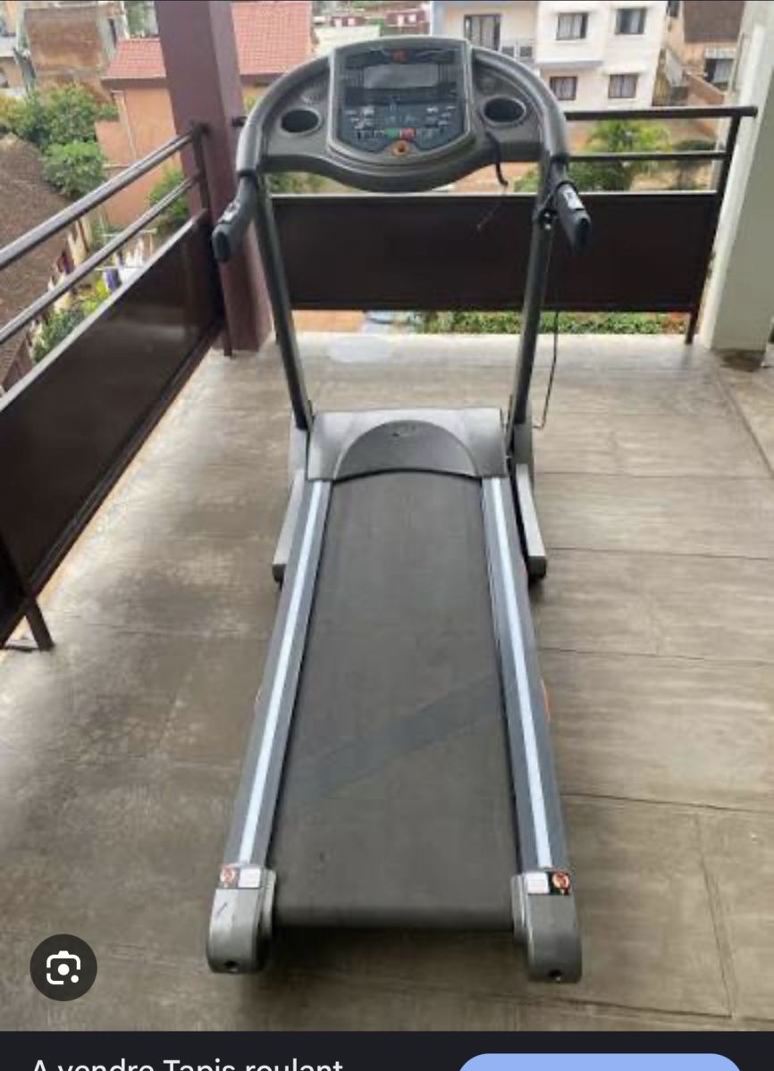 Tapis de sport presque neuf à vendre - prix à débattre