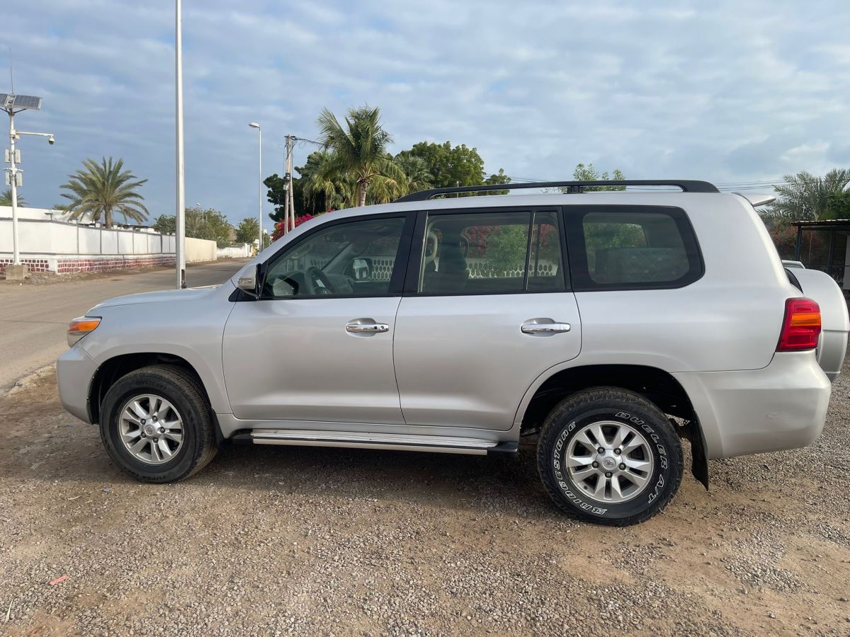 Toyota Land Cruiser 2014, diesel, boîte manuelle