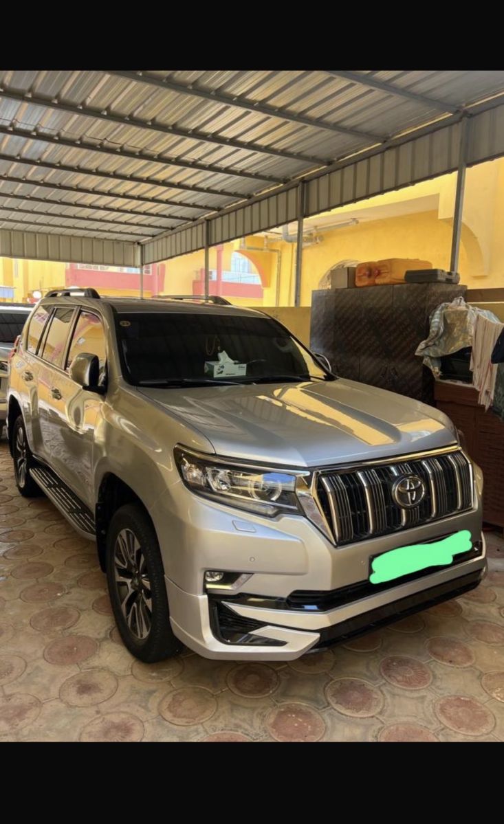 Toyota Prado VX 2023, boîte automatique, 65000 km