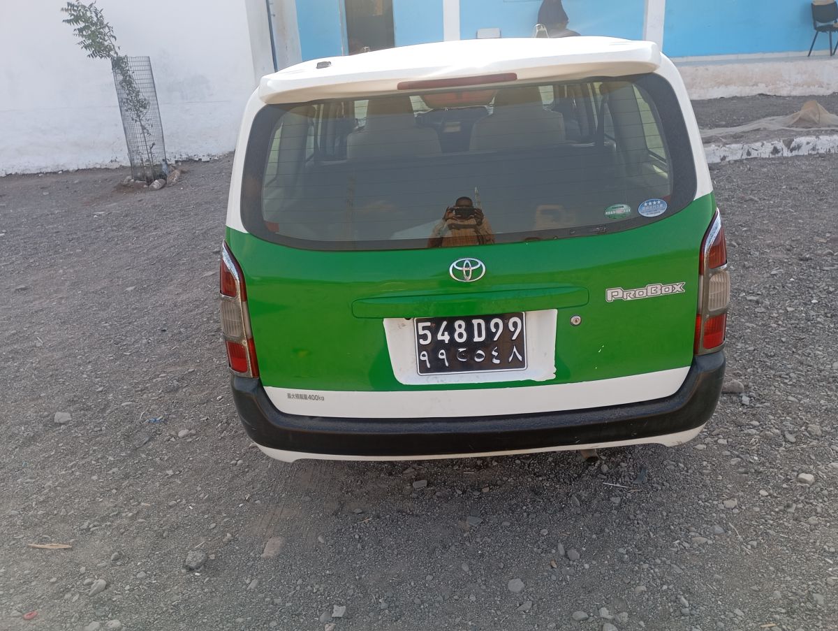 Toyota Probox en excellent état avec climatisation, petit prix