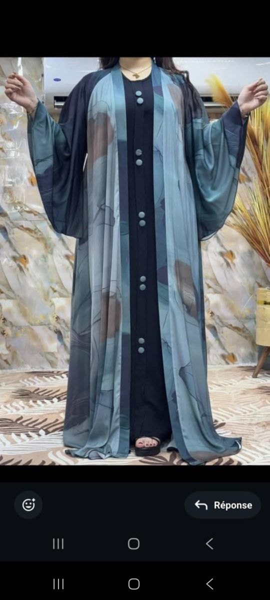 Abayas et Galabiyas d\'Égypte pour l\'aid avec accessoires pour enfants