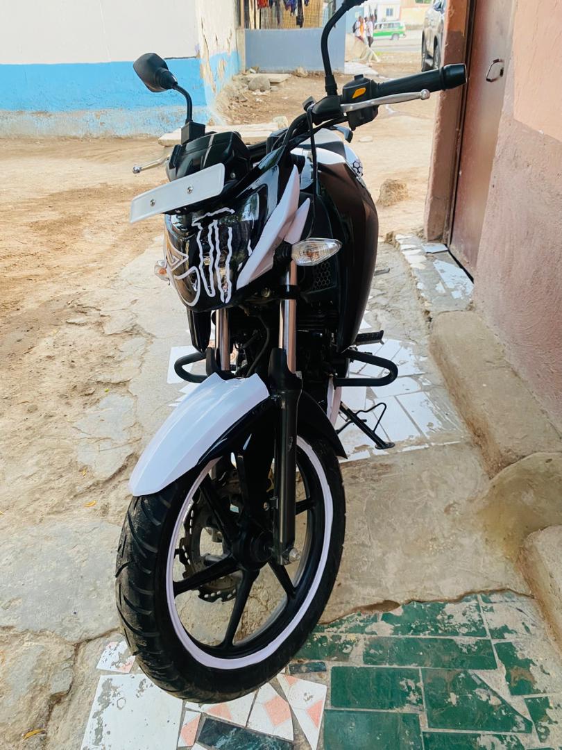 Moto TVS 160cc en excellent état, garantie incluse