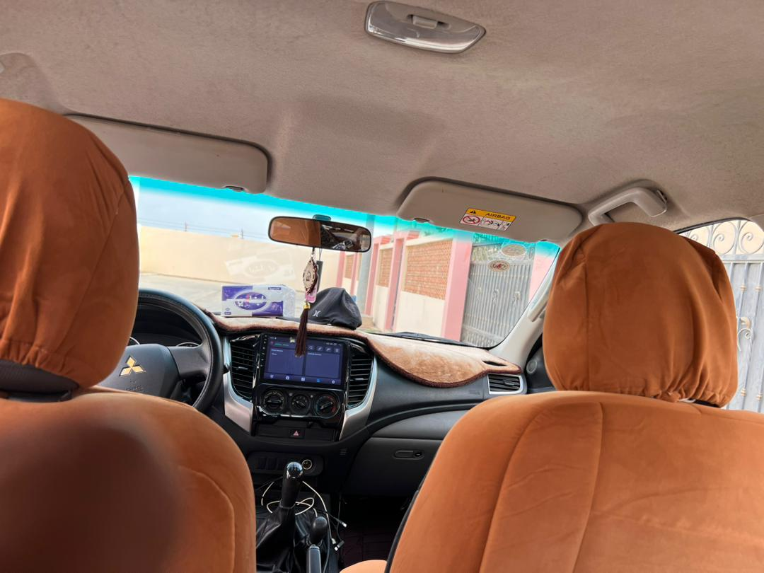 À louer Pickup Mitsubishi L200, 10 000/jour