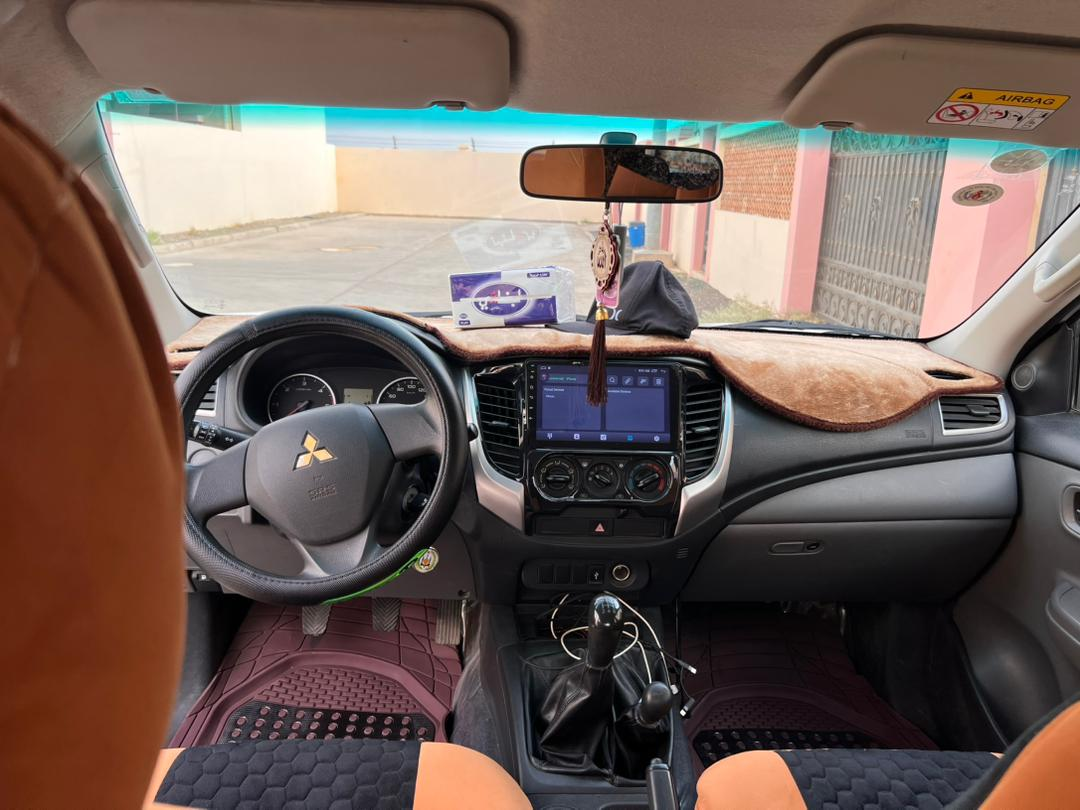 À louer Pickup Mitsubishi L200, 10 000/jour