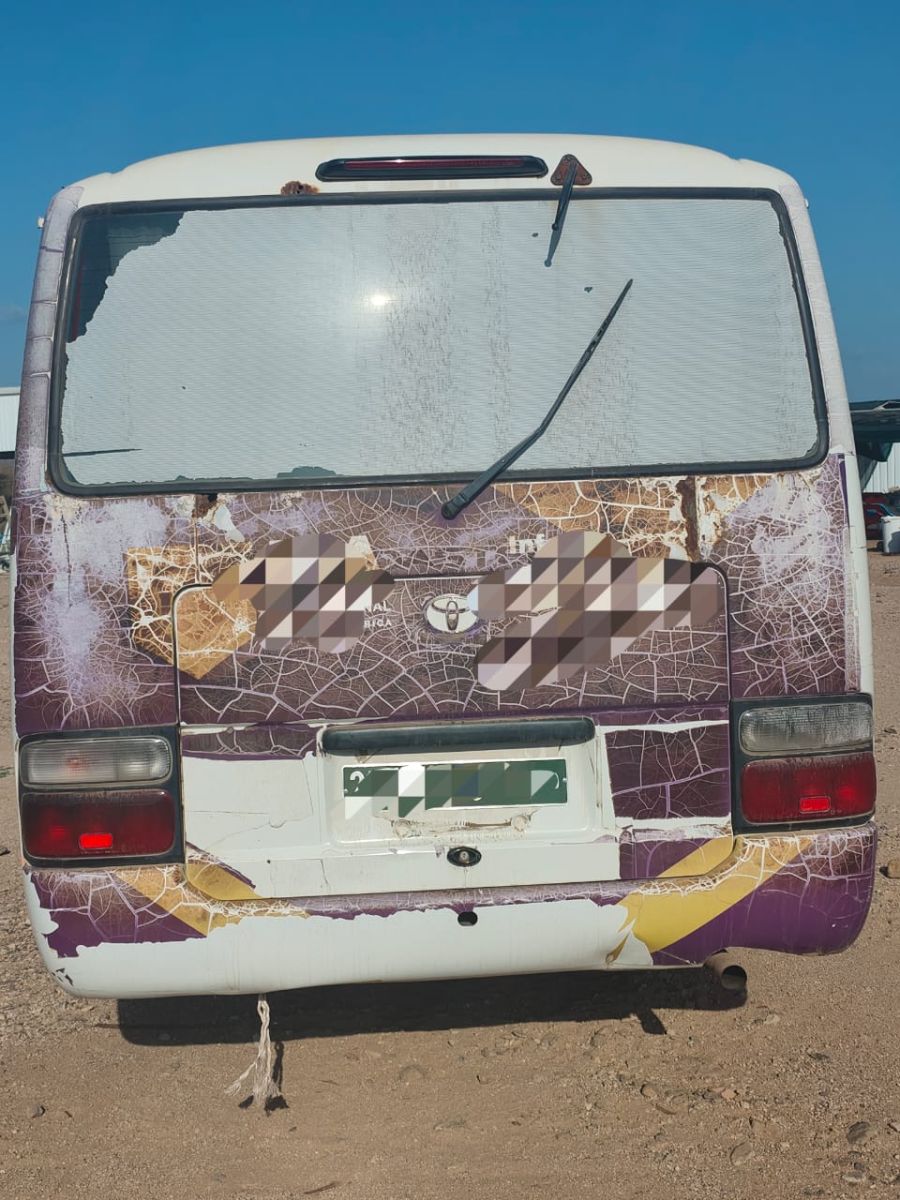 Toyota Bus 35 places, bon état, idéal pour transport scolaire ou touristique