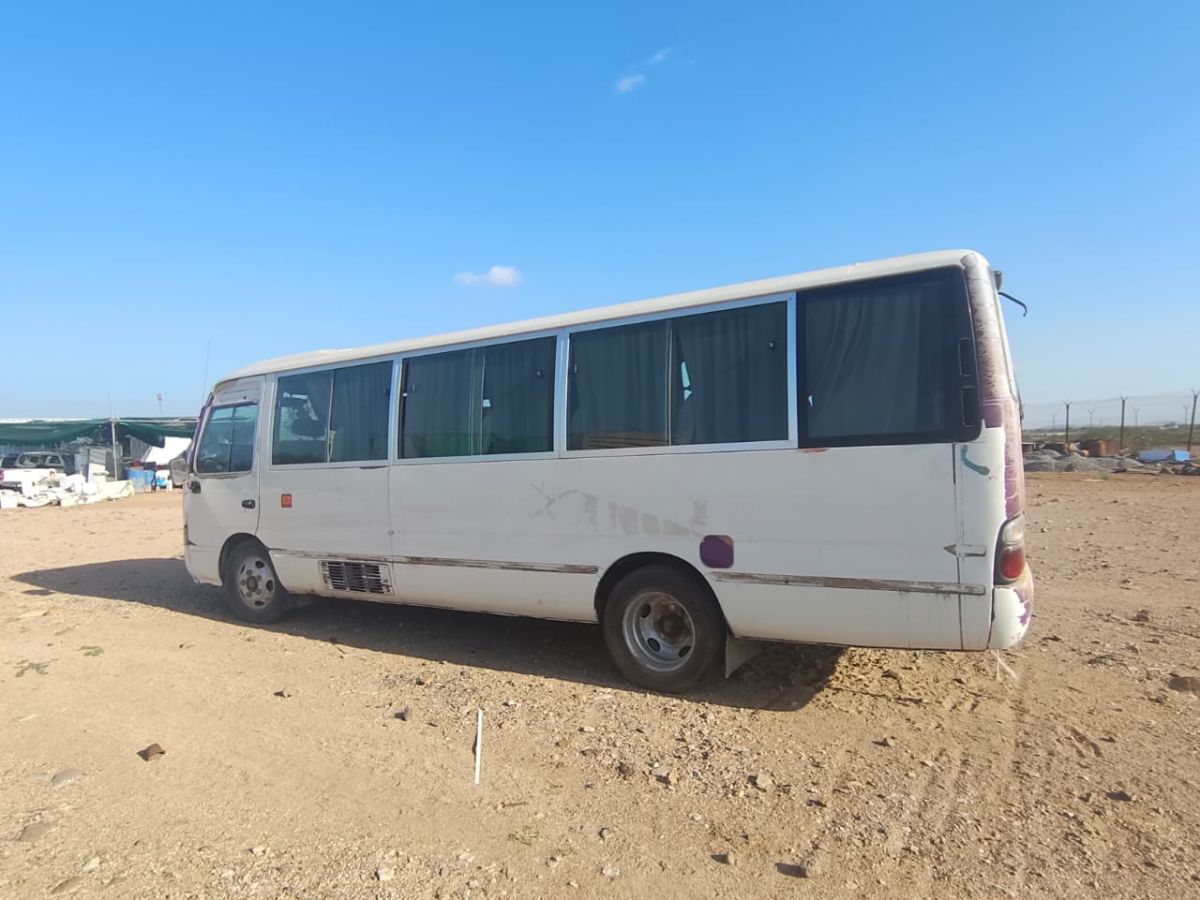 Toyota Bus 35 places, bon état, idéal pour transport scolaire ou touristique