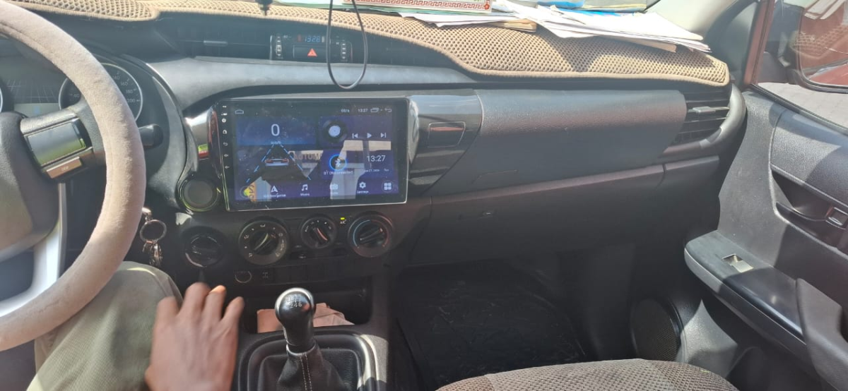 Toyota Hilux 2021, diesel, boîte manuelle, très bon état