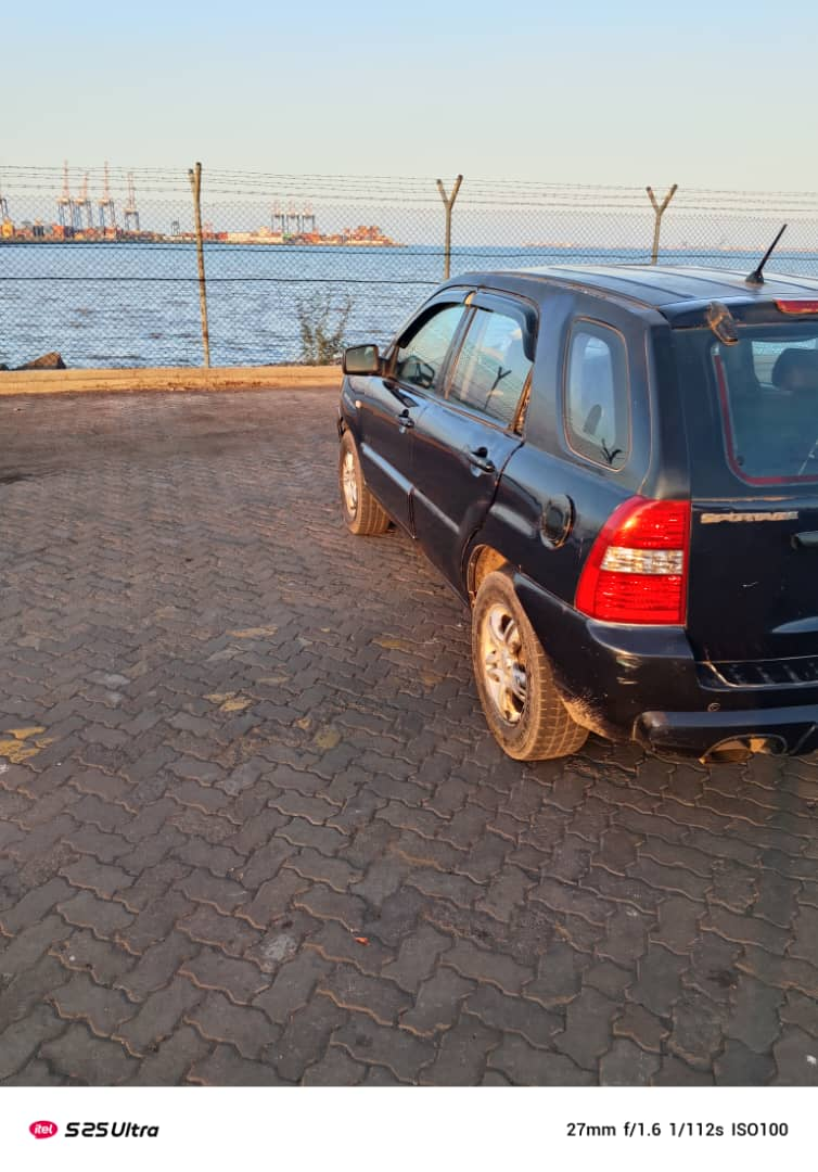 Kia Sportage, boîte manuelle, climatisation et radio fonctionnels