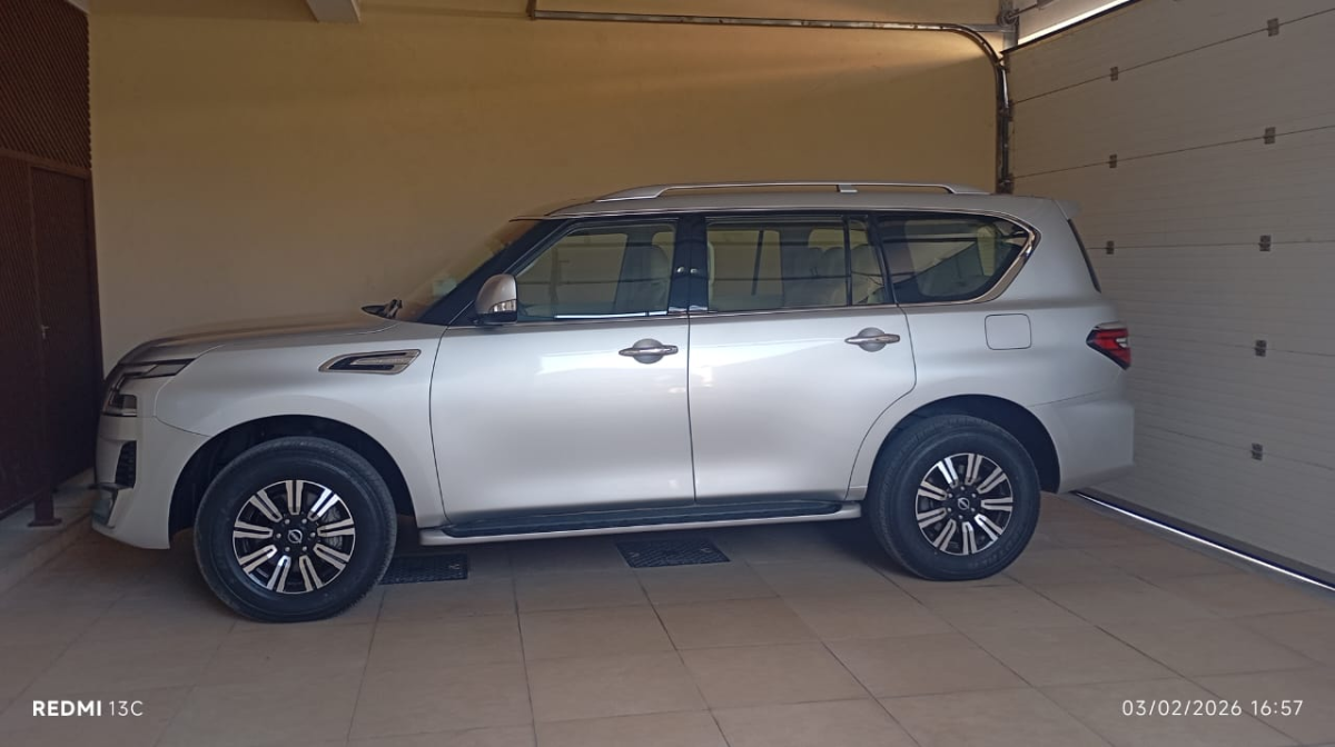 Nissan Patrol 2024, SUV, automatique, essence