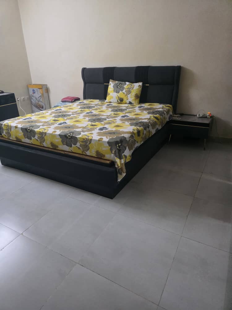 Salon, salle à manger & chambre à coucher neufs à vendre