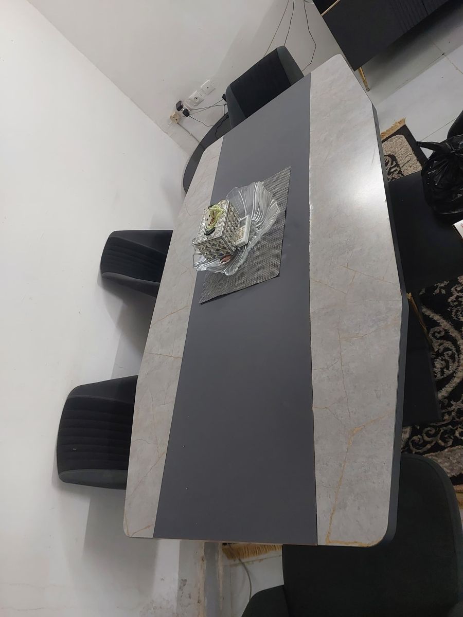 Salon, salle à manger & chambre à coucher neufs à vendre