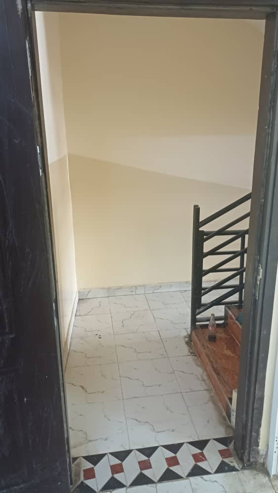 Appartement F3 avec balcon et terrasse à louer à Balbala PK12