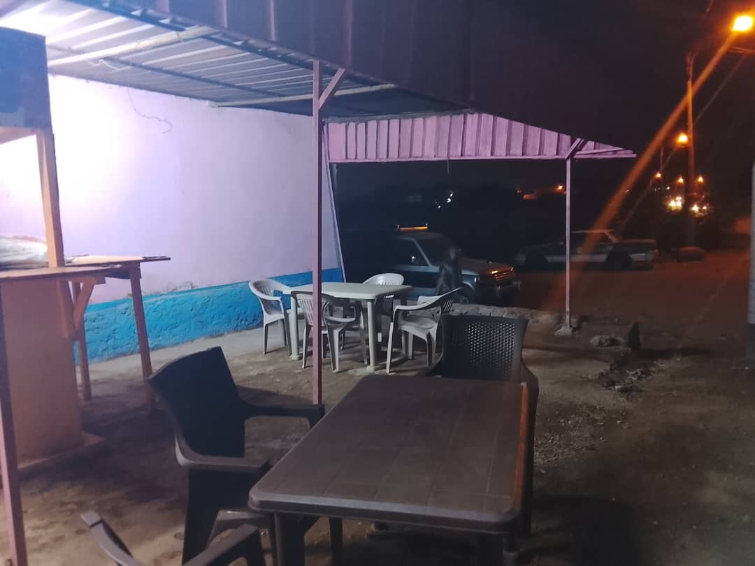 Restaurant presque neuf à vendre à Balbala Eega