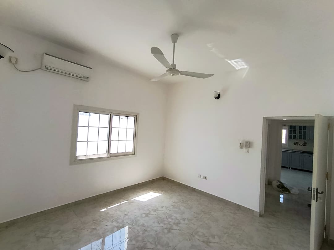 Location Villa 8 chambres avec balcon à Haramous