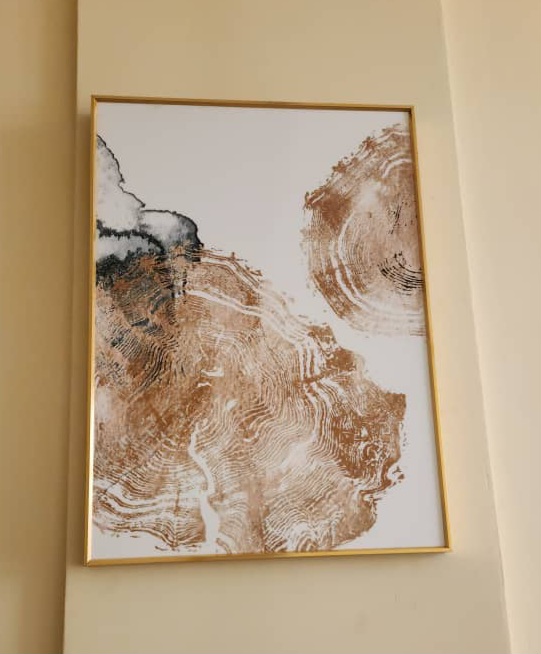 Salon Turc avec table basse et cadres décoratifs de qualité