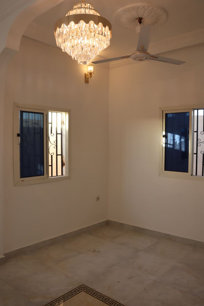 Villa neuve de standing à la Cité Nassib - Quartier prestigieux