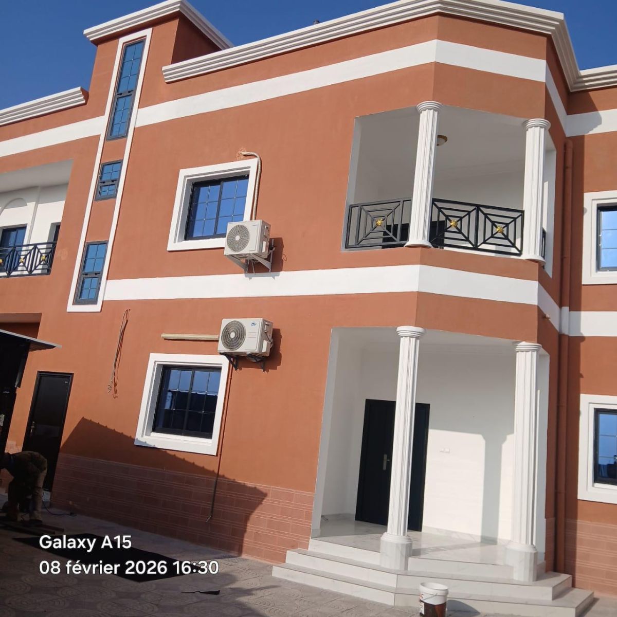 2 appartements R+1 avec parking à louer à Haramous