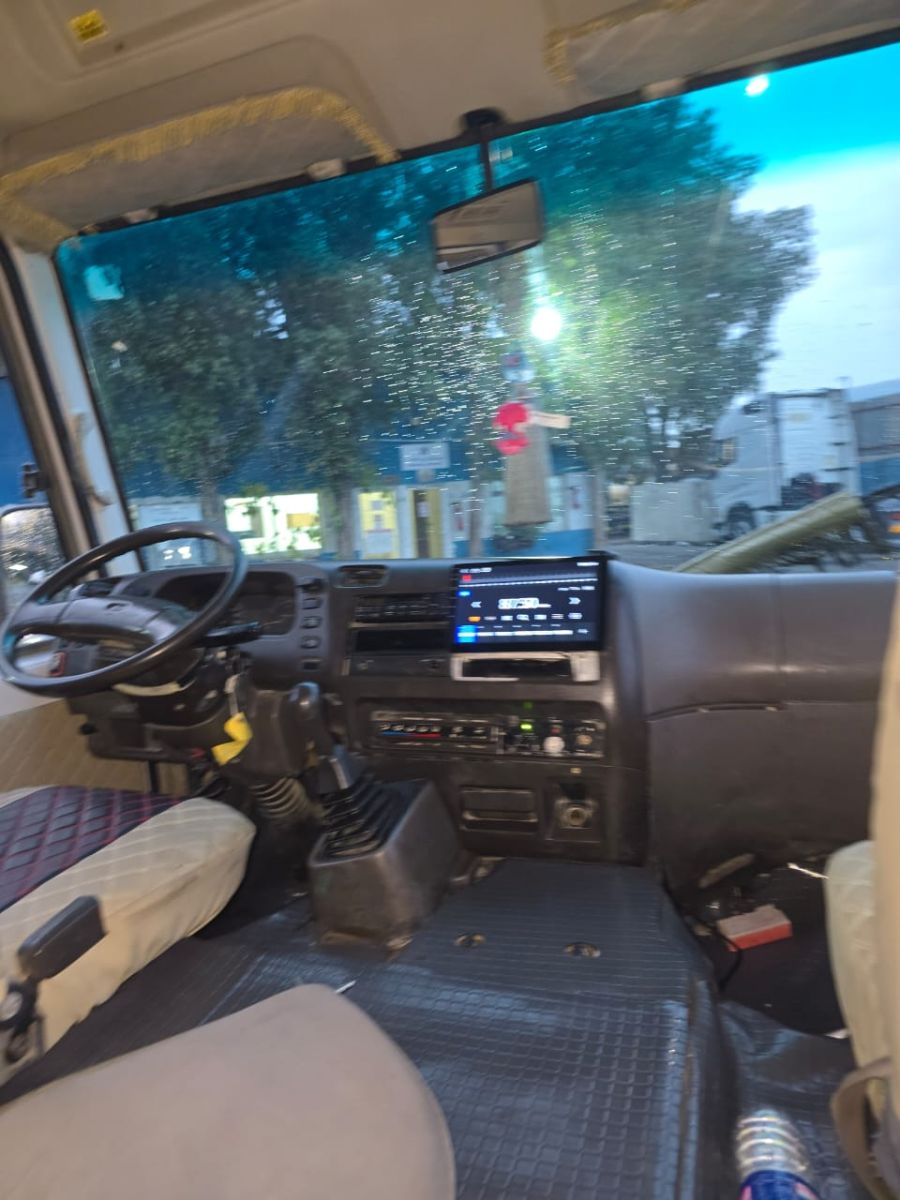 2 Mitsubishi Rosa 2017/2018, diesel, 35/25 places, manuelle