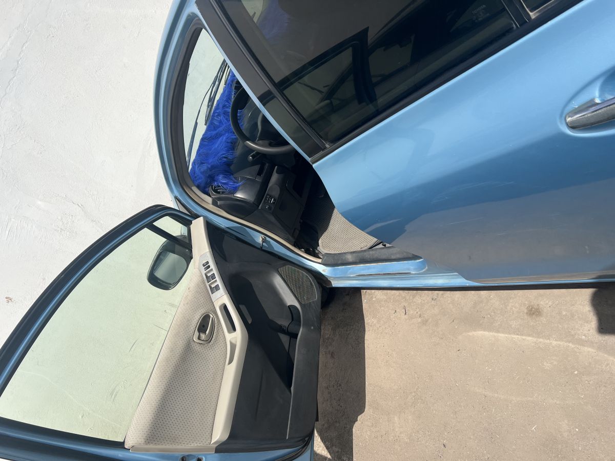 Toyota Vitz en vente