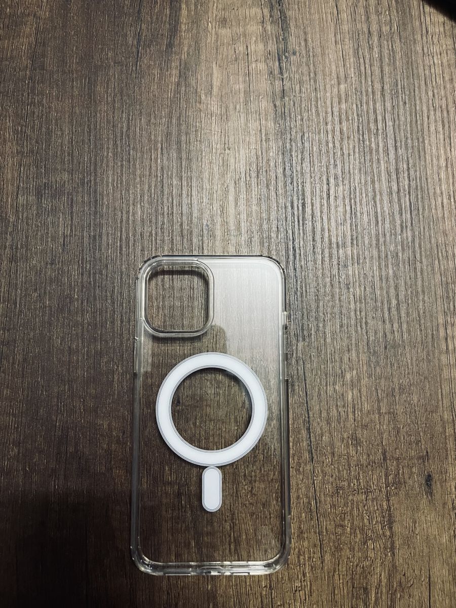 Coque Magsafe pour iPhone 12 Pro Max en promotion 500 FDJ