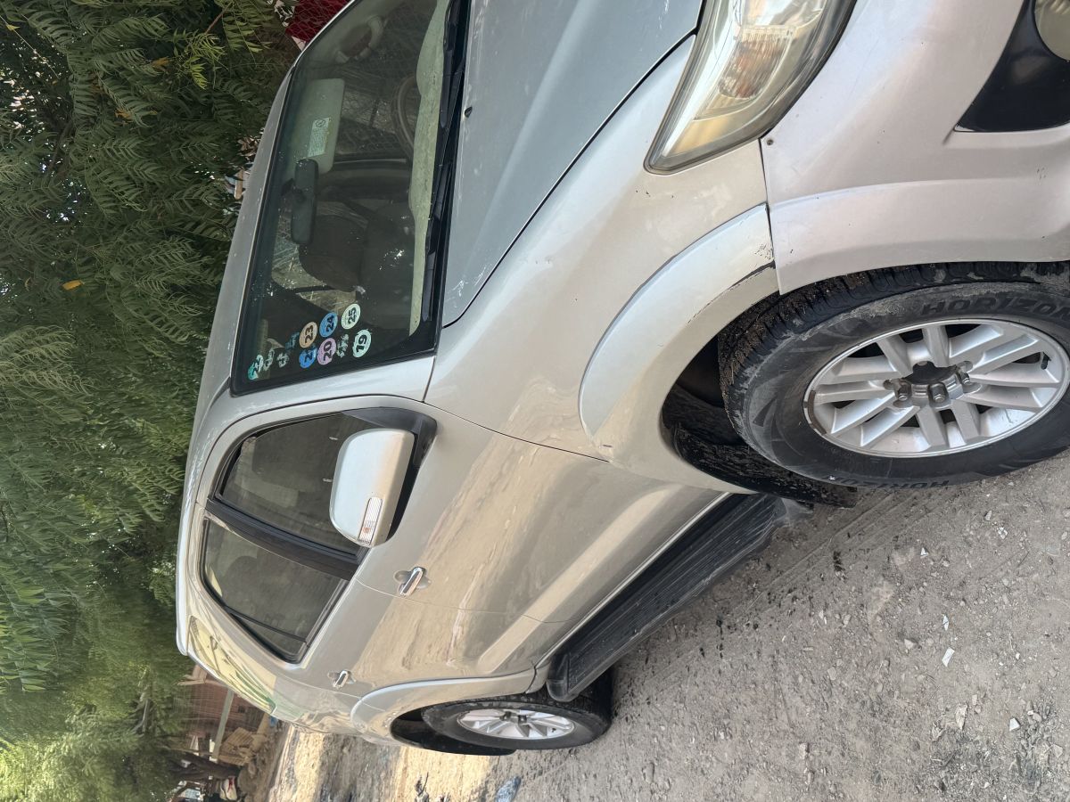 Toyota Fortuner 2015, diesel, boîte manuelle, excellent état