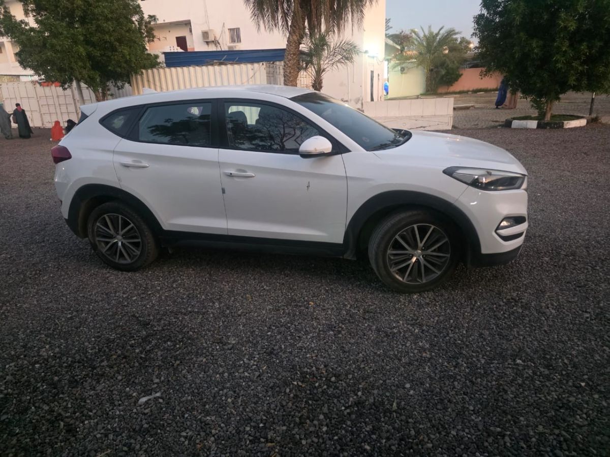 Hyundai Tucson 2016, boîte automatique, très bon état