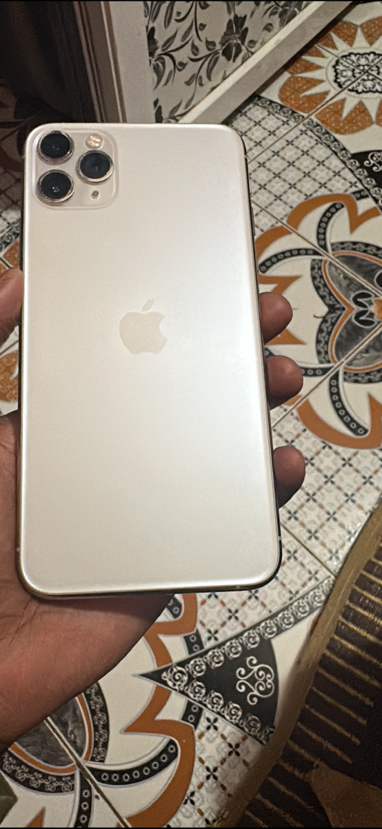 iPhone 11 Pro Max, excellent état