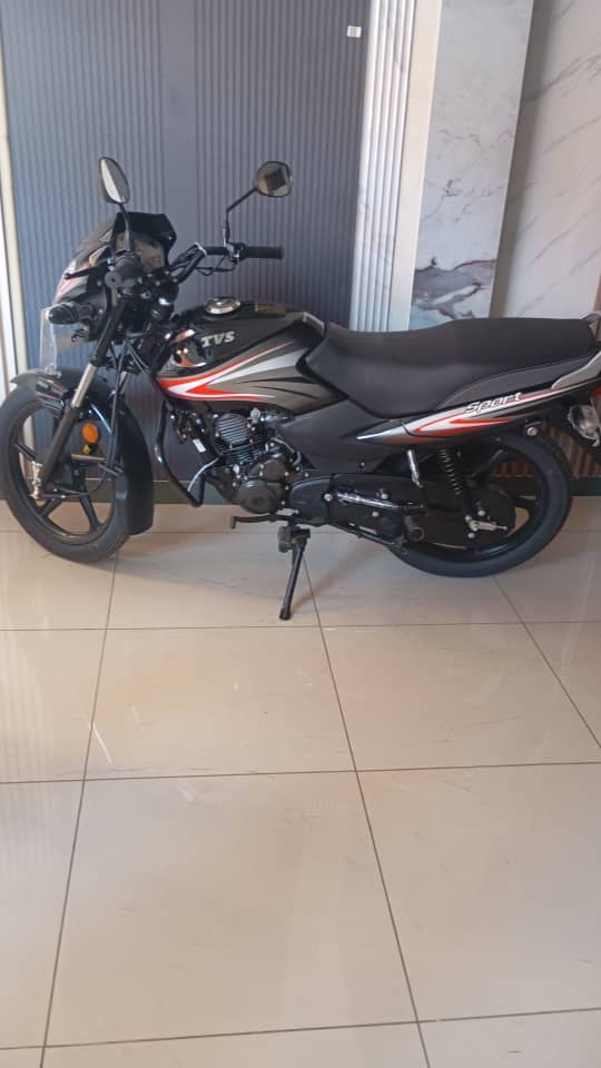Moto TVS neuve, 1 mois d\'utilisation