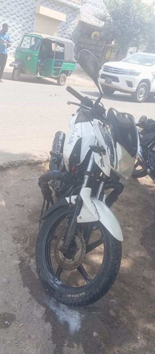 Moto Hero Hunk 150CC à vendre en bon état