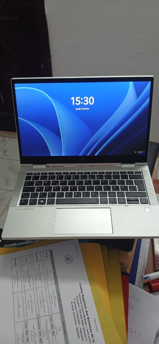 PC HP i5, écran tactile pliable, 4 mois d\'utilisation