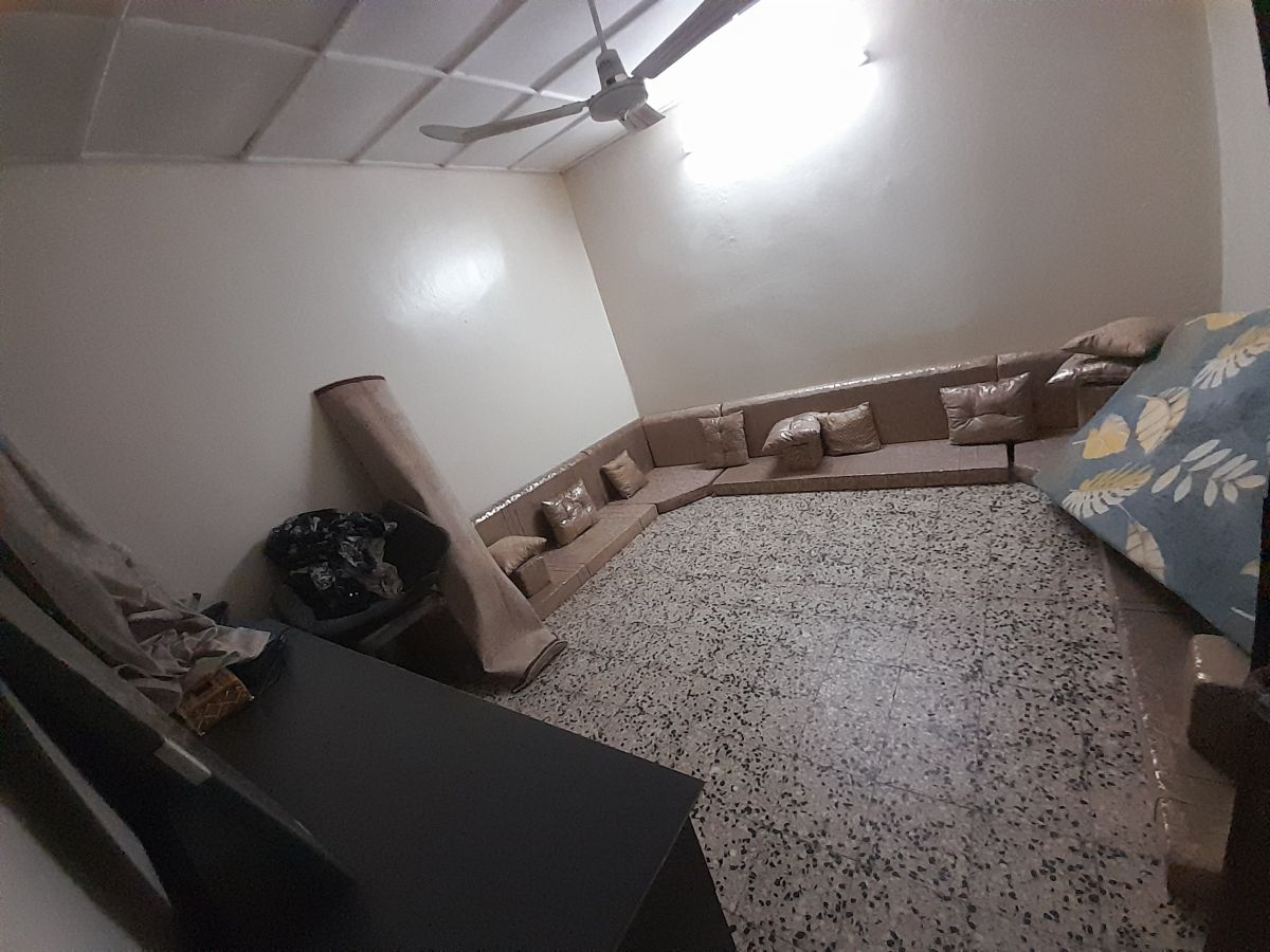 Quaci Style Comme neuf avec tapis et cadre en bonus