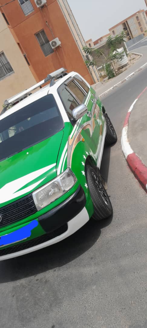 Taxi Toyota Probox 2016, automatique, économique, départ imminent