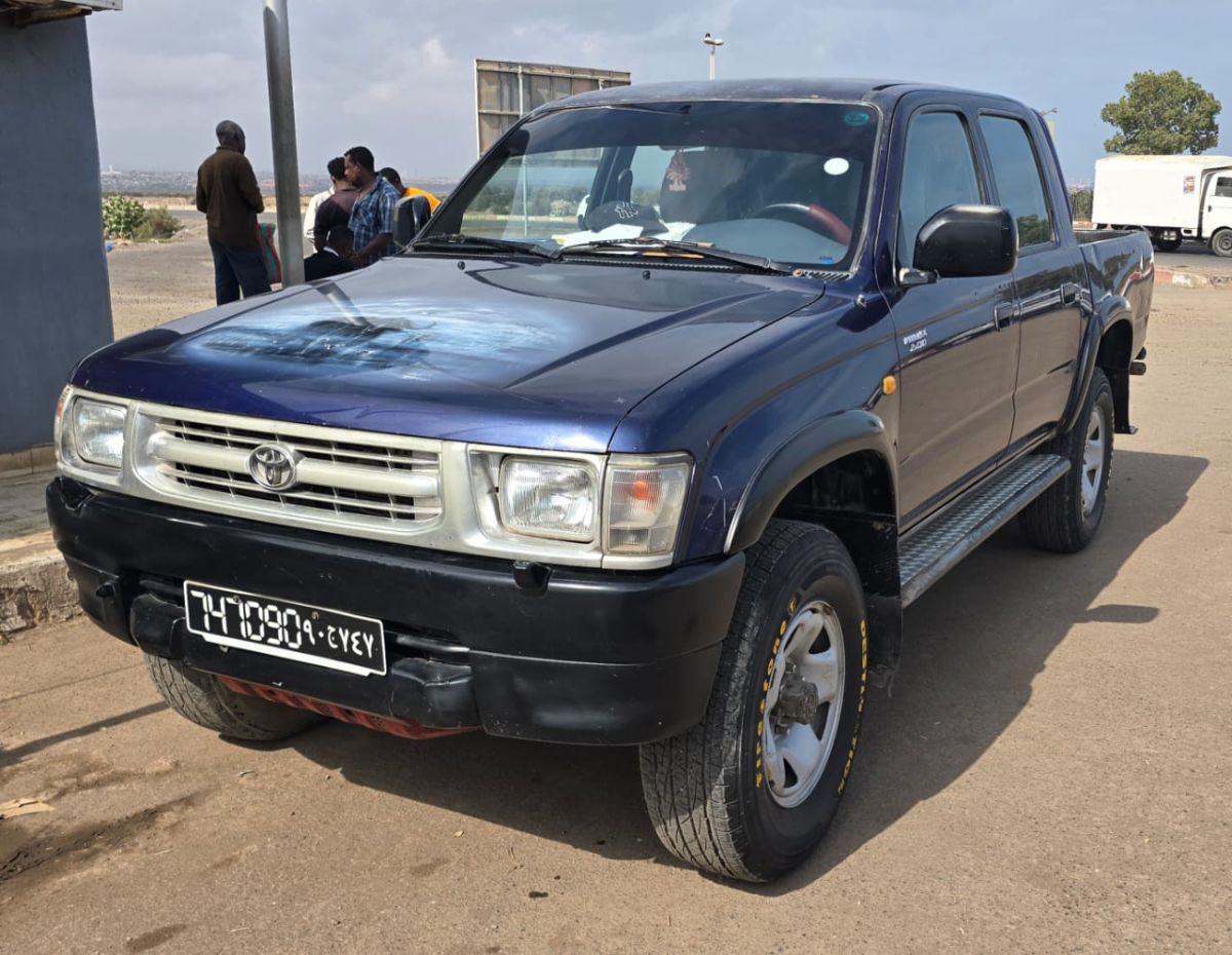 Toyota Hilux 2L Turbo, Bon état, Prix négociable