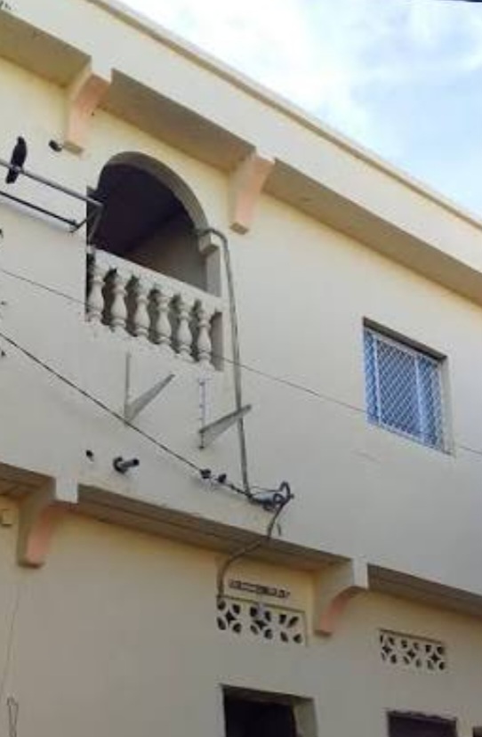 Maison 4 pièces avec réserve d\'eau à Barwaqo 1