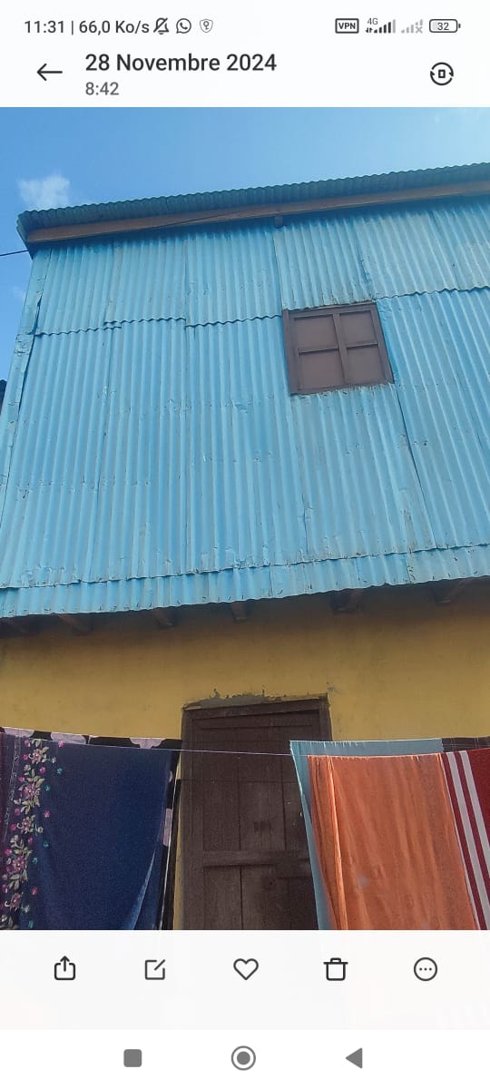 Maison à vendre - Quartier 7 bis, à côté école primaire