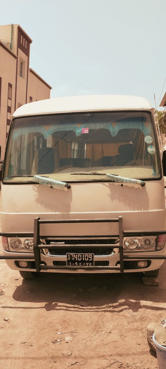 Bus commercial 35 places avec contrats de transport garantis