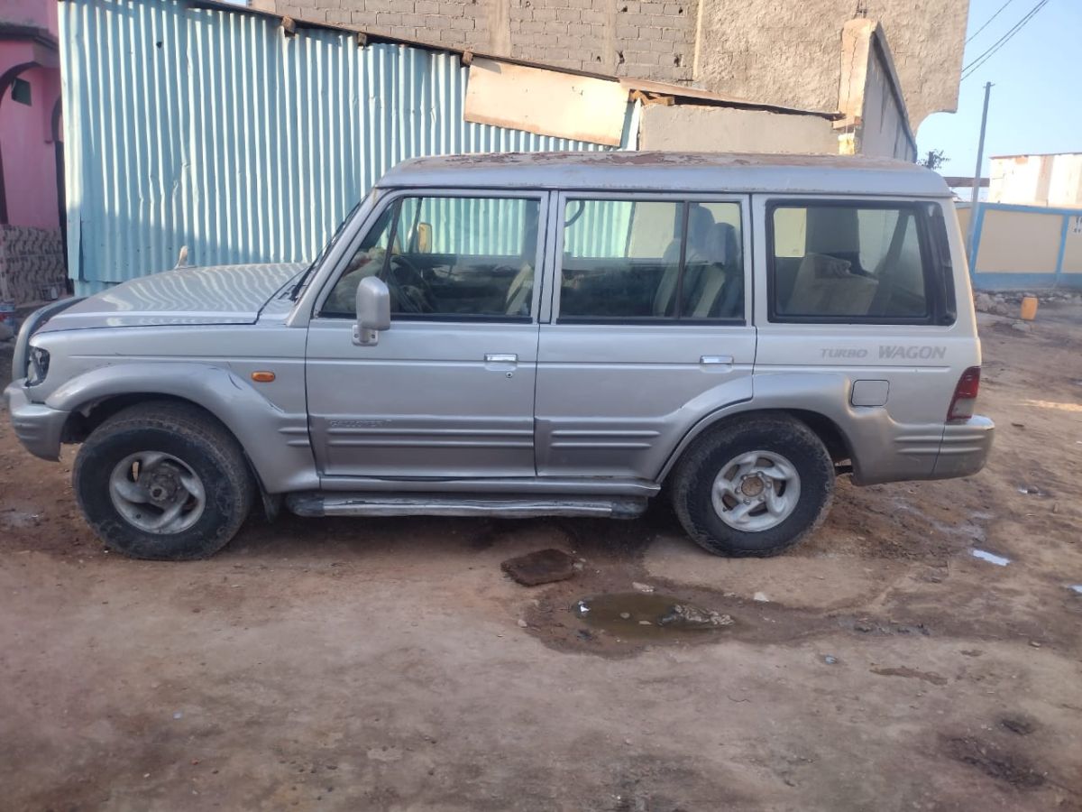 Voiture fiable et entretenue, prête à rouler