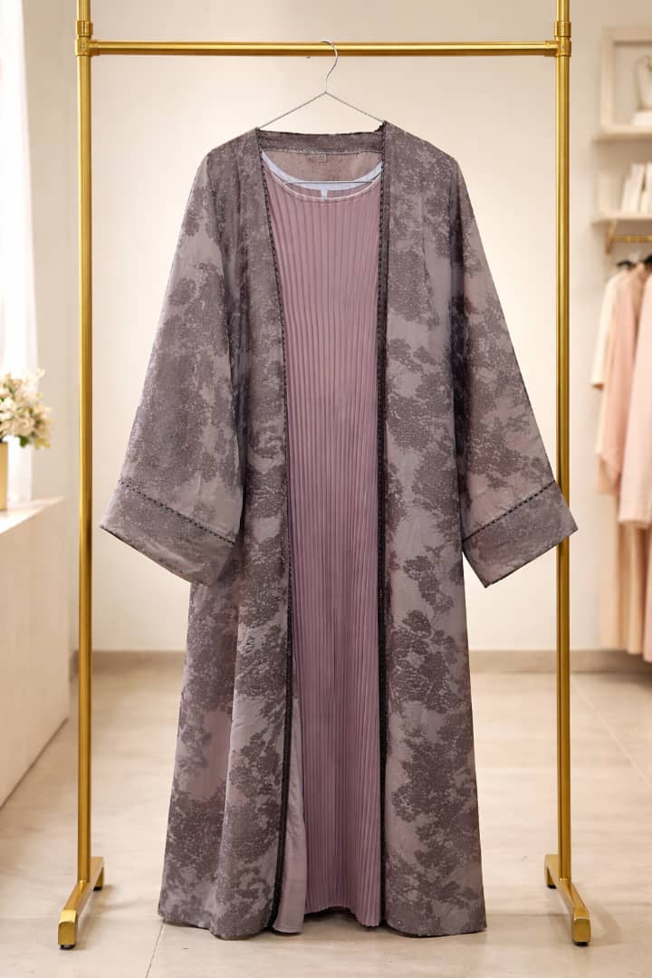 Abaya Dubai chic et élégante édition limitée