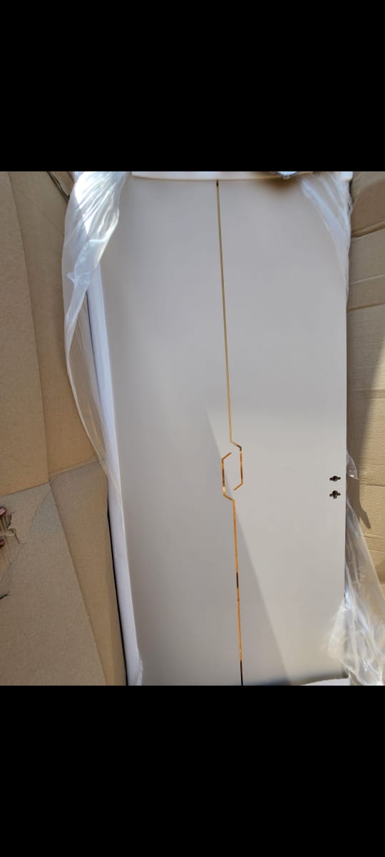 Portes MDF anti-chaleur avec cadre complet de haute qualité