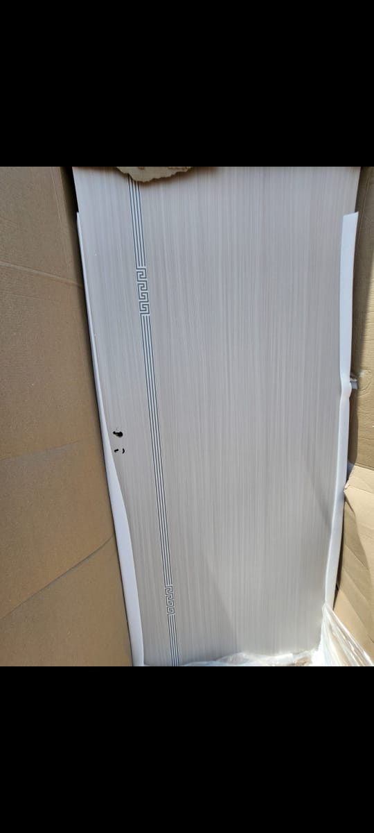 Portes MDF anti-chaleur avec cadre complet de haute qualité