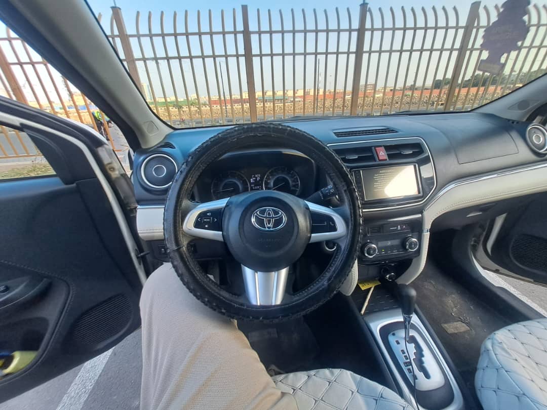 Toyota Rush 2021 essence automatique en bon état