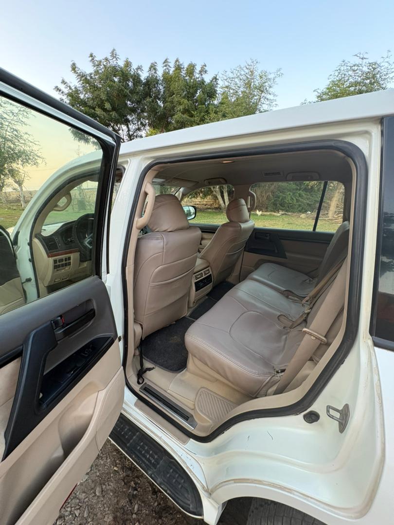 Toyota Land Cruiser V8 2015, diesel, 250 000 km, 4x4, excellent état