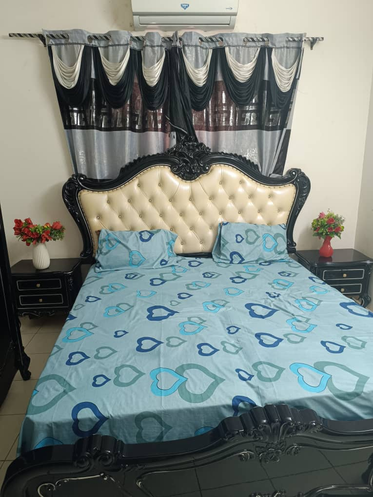 Ensemble salon et chambre à coucher classiques - Bon état général