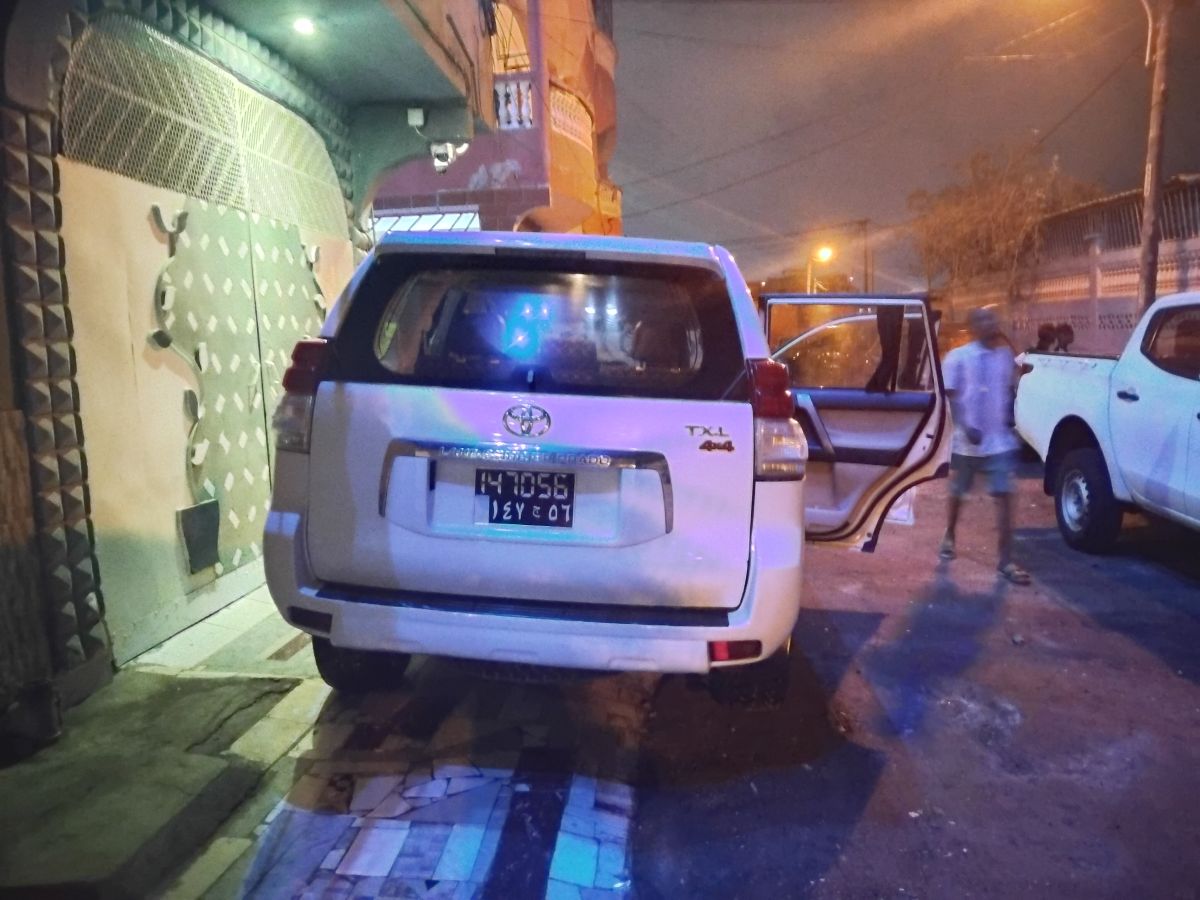 Toyota Prado 2014 diesel, boîte manuelle, très bon état