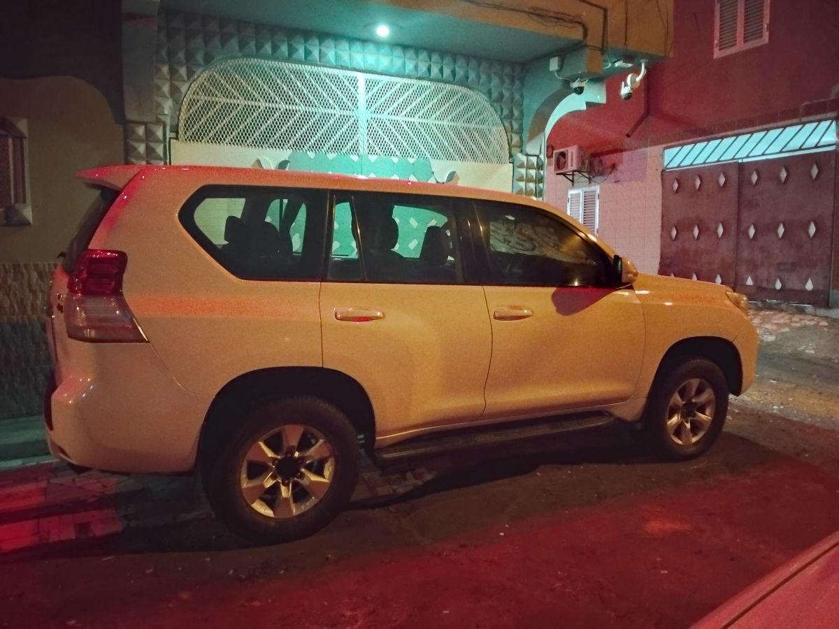 Toyota Prado 2014 diesel, boîte manuelle, très bon état