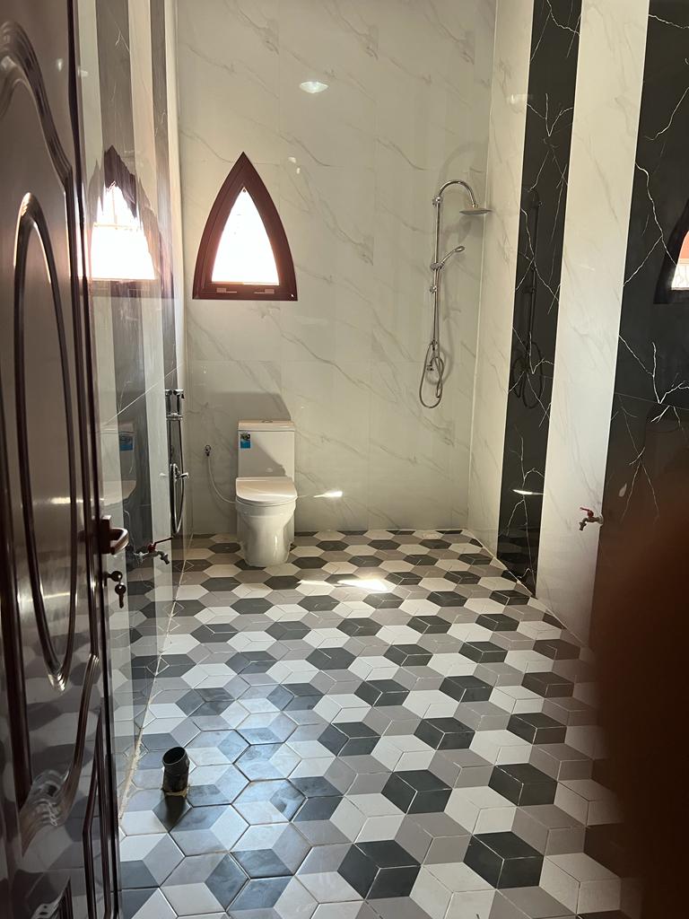 Location immeuble Neuf : 3 Appartements Haut Standing Type F4 à Haramous Sud